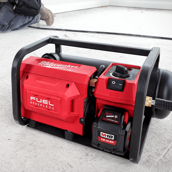 Miwaukee FEUL Air Compressor 18V M18 FAC 2840 20 President